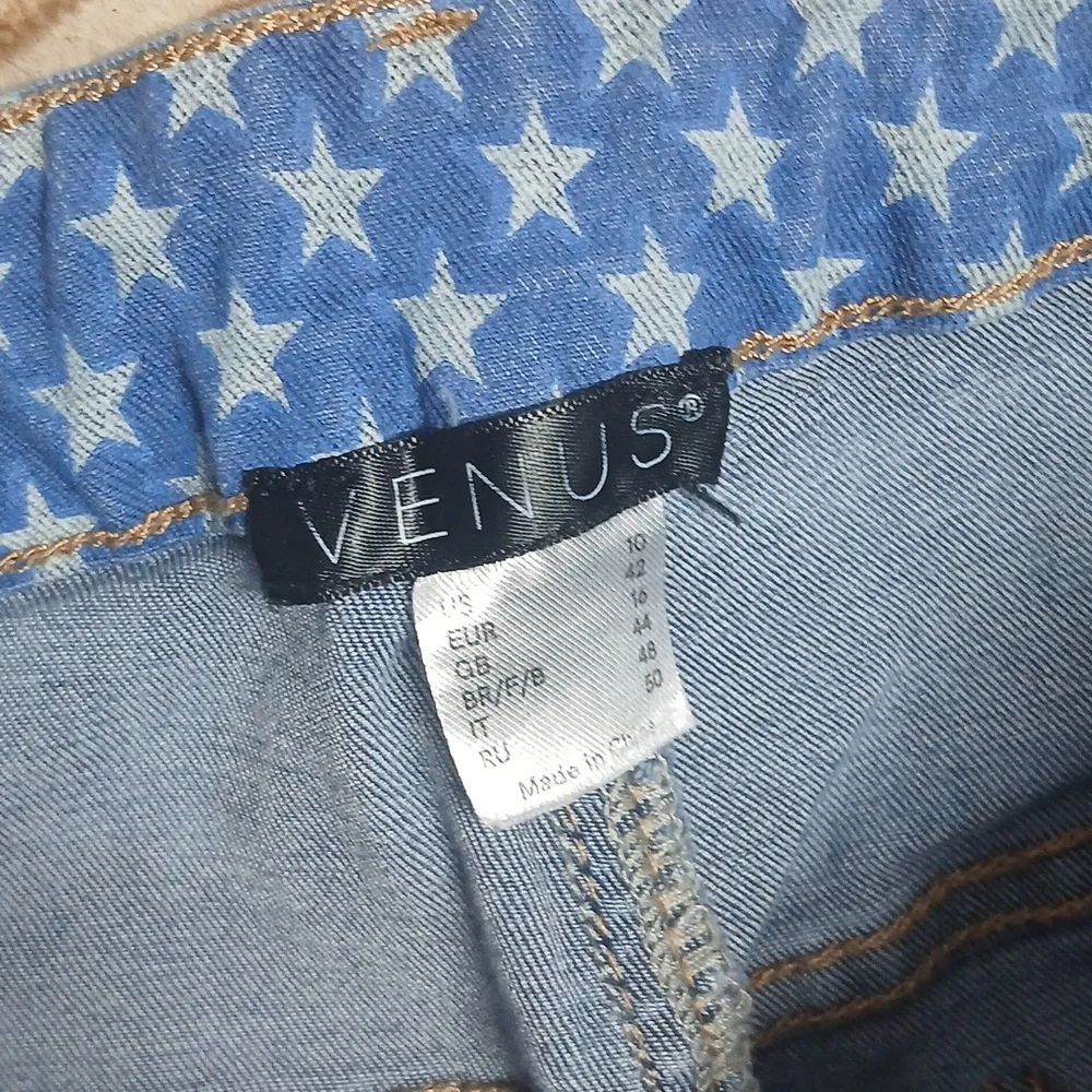 EUC Venus Cropped Flag Pants - Picture 3 of 5